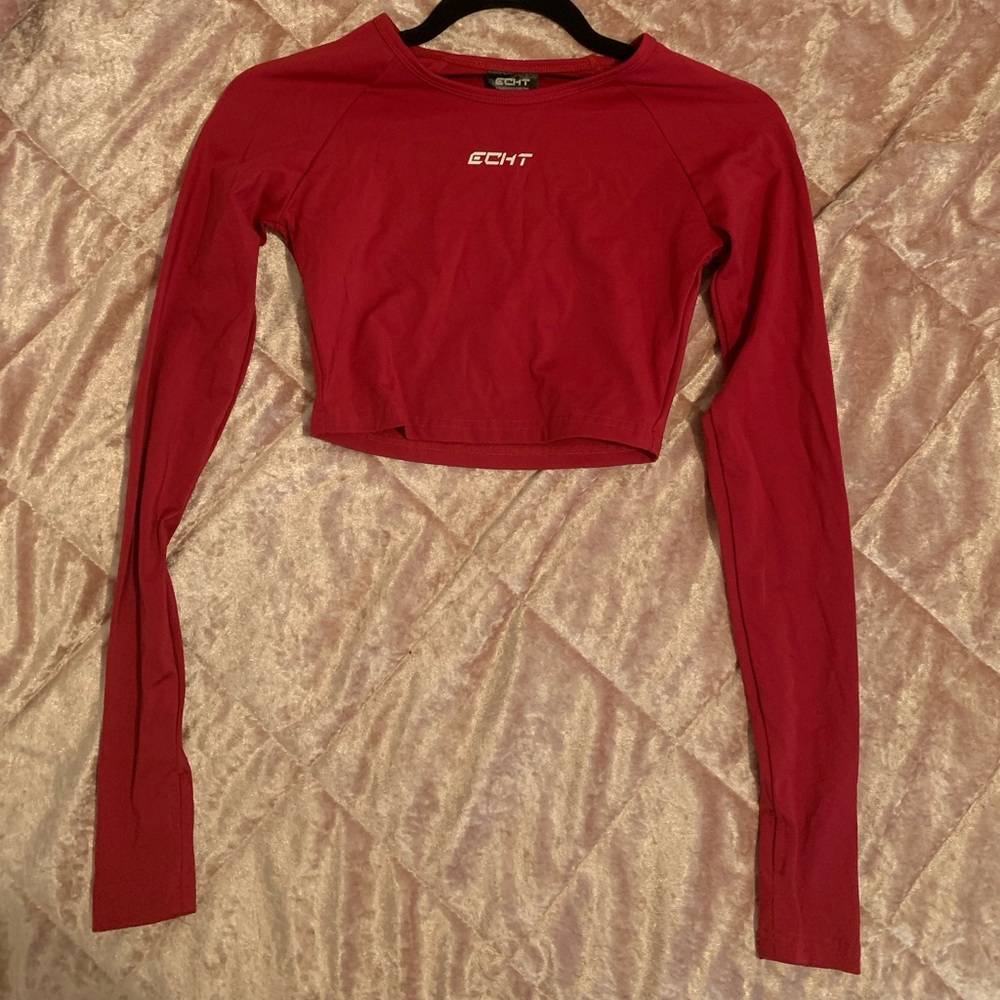 BRAND NEW ECHT CROP TOP